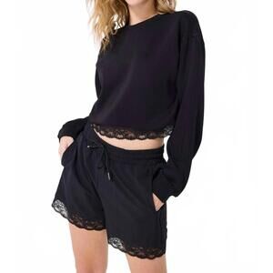 NEW TEREZ lace trim short in black